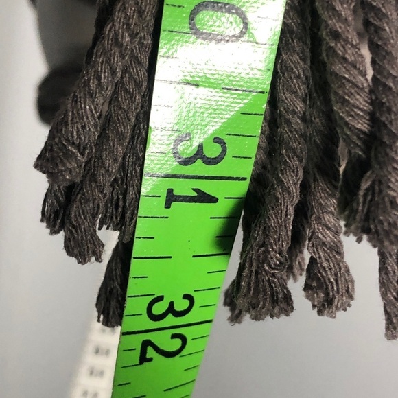 Macrame Plant Hanger: Brown, 34” long. NEW - Picture 5 of 5